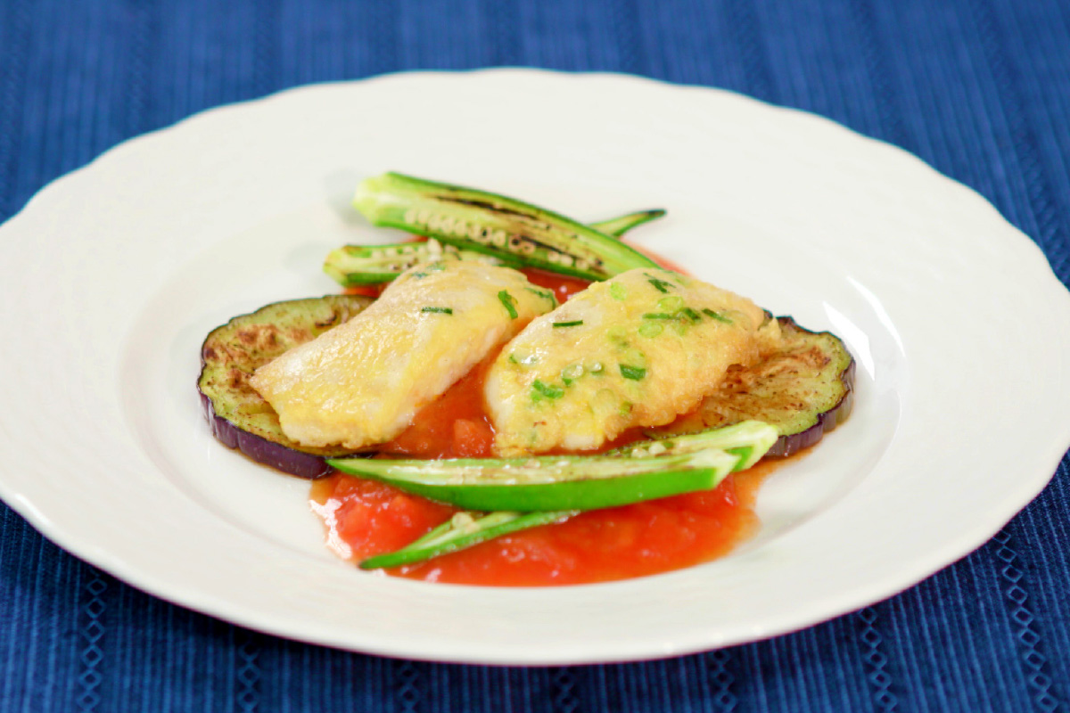 アマダイのピカタ トマトソース