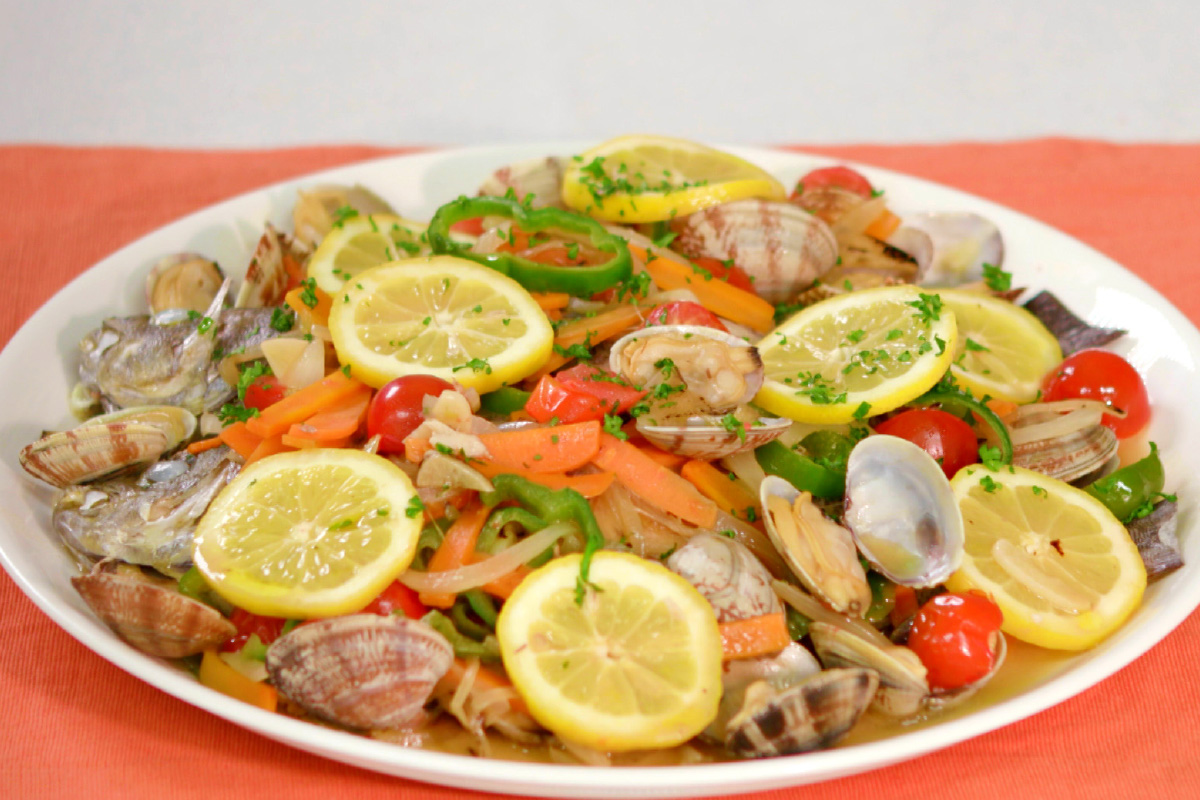 イサキと野菜のアクアパッツア風