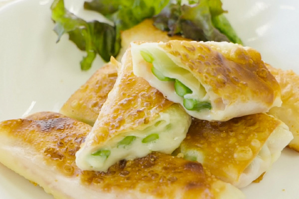 チーズアスパラ春巻き