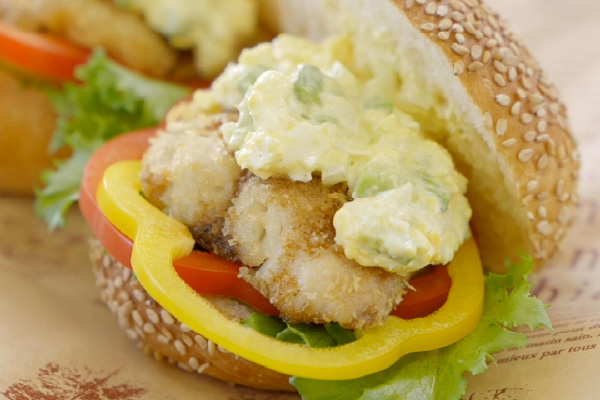 さわらのタルタルフィッシュバーガー